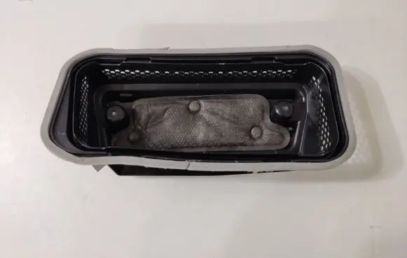 BMW 8 G14 Air intake duct part 9301576