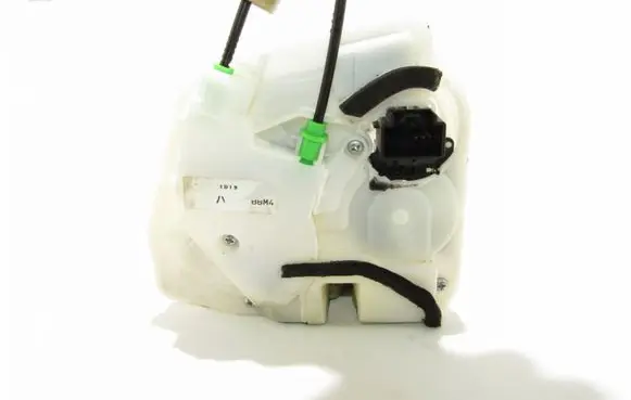 Mazda 3 II Front door lock