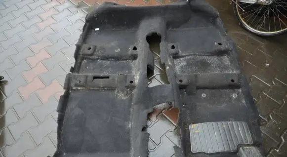 Renault Kadjar Front floor carpet liner 20470000