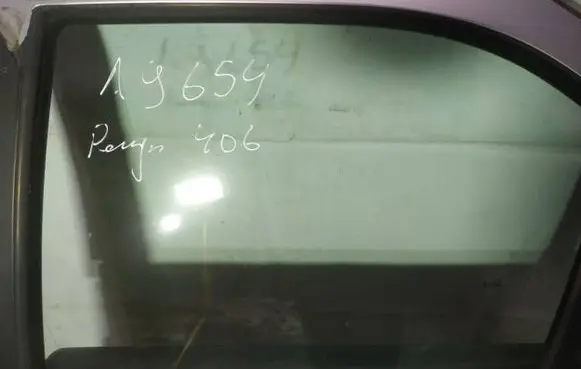 Peugeot 406 Rear door window glass AS2