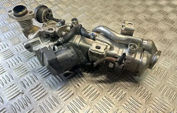 BMW 5 F10 F11 EGR valve cooler 7822350