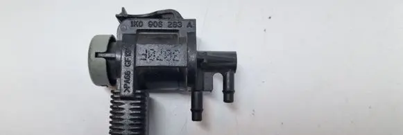 Audi A1 Turbo solenoid valve 1K0906283A