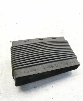Audi A4 S4 B7 8E 8H Air intake duct part 8E0129739c