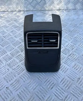 Audi A3 S3 8V Rear air vent grill 8V0819203