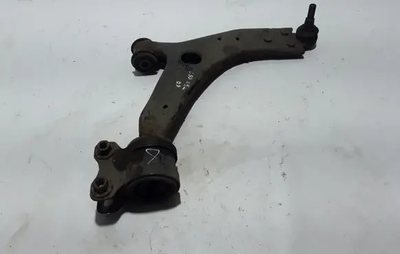 Volvo C30 Front lower control arm/wishbone 31277465