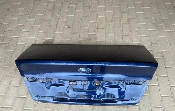Subaru Legacy Tailgate/trunk/boot lid
