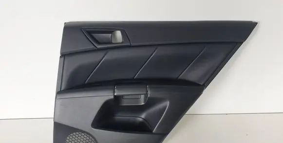 Suzuki Kizashi Coupe rear side trim panel 