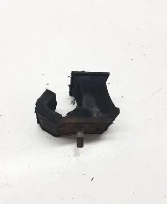 Nissan Pathfinder R51 Gearbox mount