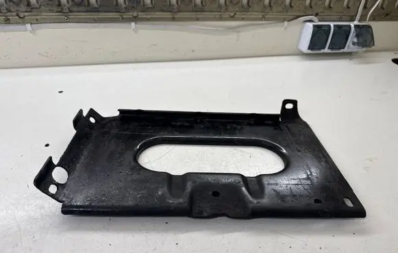 Volkswagen Transporter - Caravelle T5 Battery tray