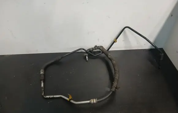 Volvo V70 Power steering hose/pipe/line 31201112