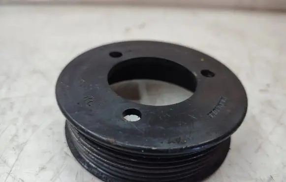Renault Laguna III Water pump pulley 8200357354D