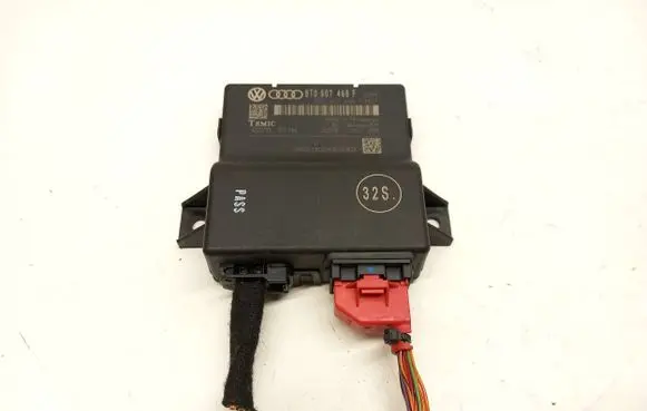 Audi A5 8T 8F Gateway control module 8T0907468F 210108
