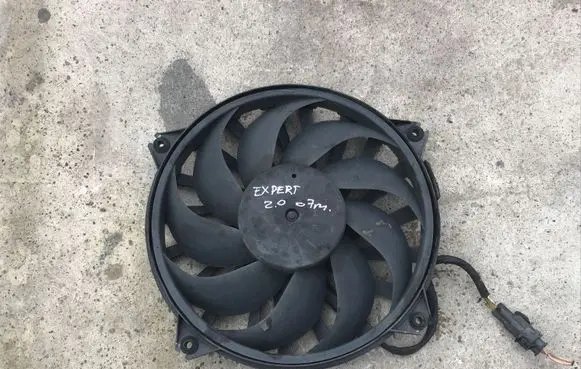 Peugeot Expert Radiator cooling fan shroud 1400821280 5020527
