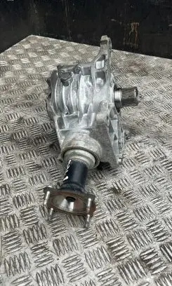Gearbox transfer box case