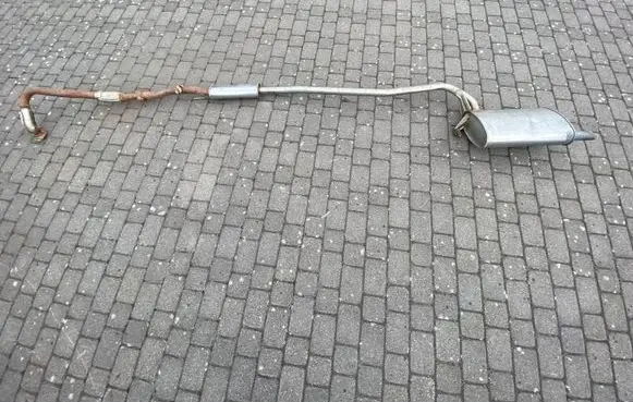 Toyota Avensis T220 Muffler/silencer 10B01 30B01 WALKER