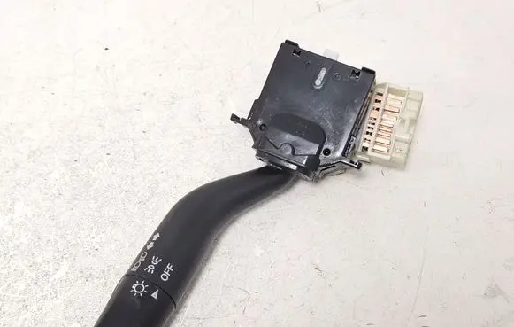 Mazda 626 Indicator stalk 17B334B