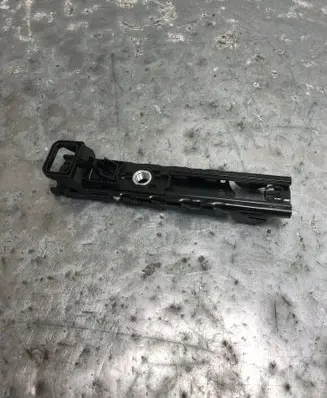 Volkswagen PASSAT B8 Seat belt height adjuster 4M0857819BILI 4M0857819