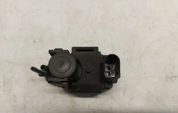 Audi Q7 4M Electromagnetic valve 06m906629-jlk01