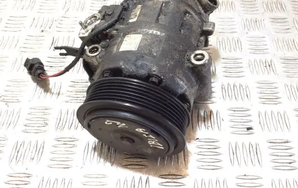 Seat Ibiza III (6L) Air conditioning (A/C) compressor (pump) 6Q0820808A