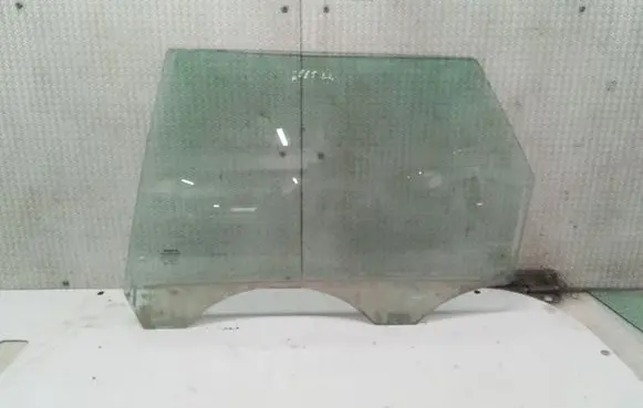 Volvo V50 Rear door window glass