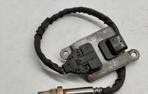 Mercedes-Benz GLC X253 C253 Lambda probe sensor A0009050008 0009050008 A2C12610200284