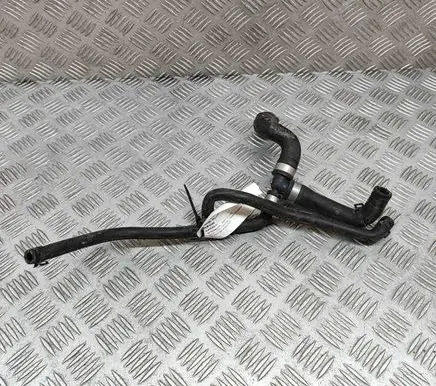 Audi Q2 - Engine coolant pipe/hose 5WA122101S
