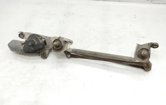 Mitsubishi Colt Front wiper linkage and motor 8250A231 1593001500
