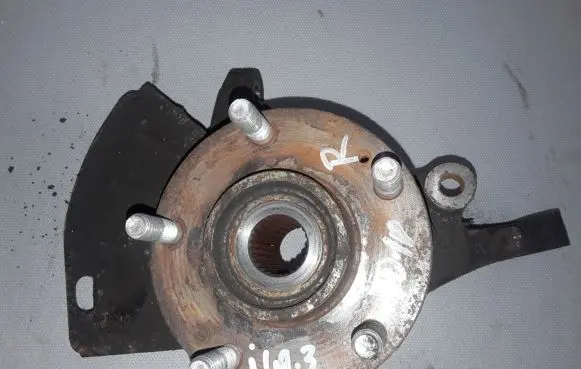 Hyundai i40 Front wheel hub 517163Z000