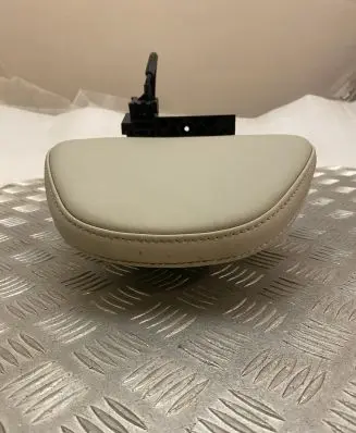 Volvo XC90 Rear seat headrest 