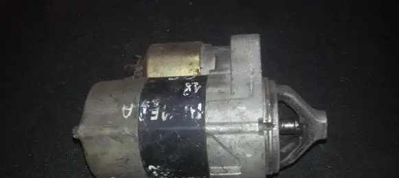 Nissan Almera N16 Starter motor 23309f660