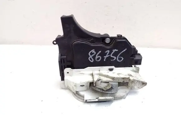 Mitsubishi Outlander Front door lock