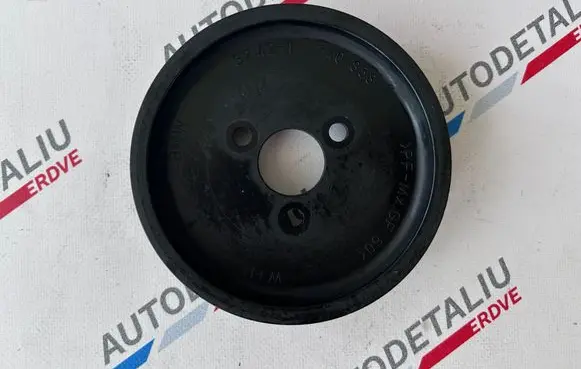 BMW 5 E39 Power steering pump pulley 1740858 32421740858