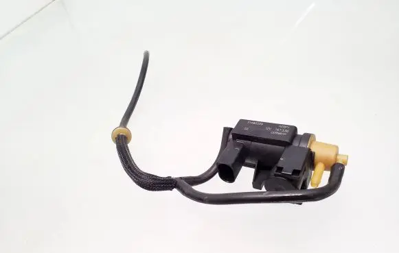 Volvo S90, V90 Vacuum valve 31480559 31430136