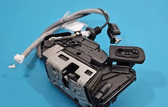 Skoda Superb B8 (3V) Front door lock 5TB837016D IMPRK1549125