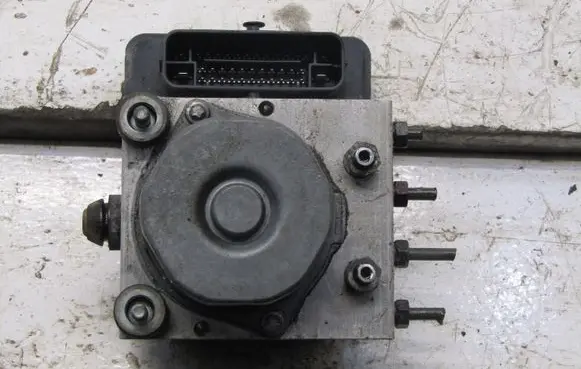 Toyota Aygo AB40 ABS Pump 0265242364