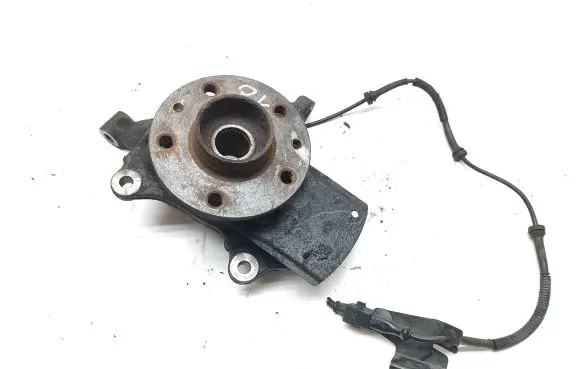 Nissan NV300 Front wheel hub