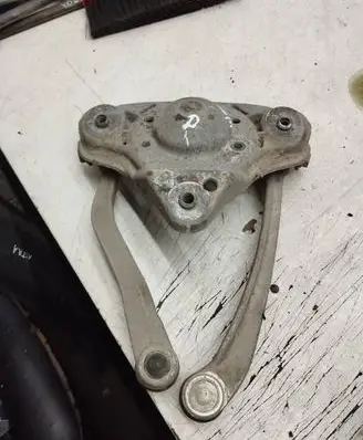 Audi A6 S6 C5 4B Front upper strut mount 