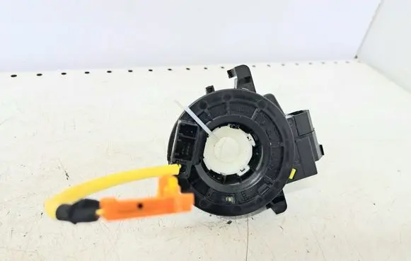 Toyota Avensis T270 Airbag slip ring squib (SRS ring) 8924505030