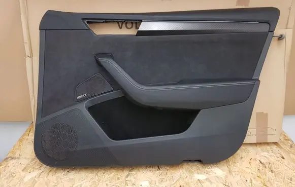 Skoda Superb B8 (3V) Rear door card trim 