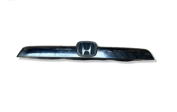 Honda CR-V Trunk door license plate light bar 74890SWWE010M1