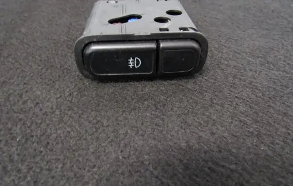 Fog light switch