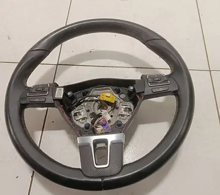 Volkswagen Sharan Steering wheel 3063749