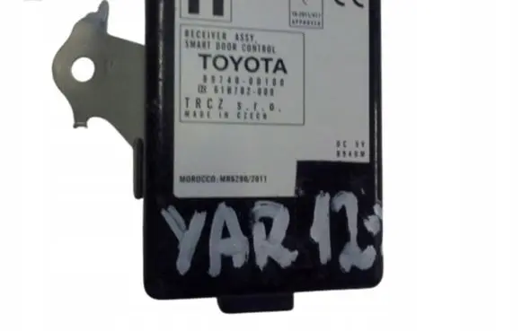 Toyota Yaris Door control unit/module 897400D100