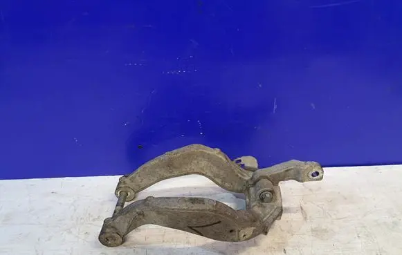 Volvo XC60 Front lower control arm/wishbone 31681983 31360635
