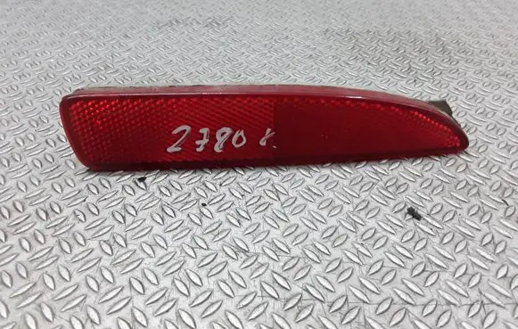 Mazda 5 Rear tail light reflector