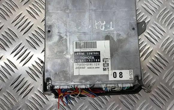 Toyota RAV 4 (XA20) Engine control unit/module 8966142780 1758005191