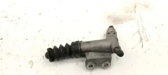 Honda Civic Clutch slave cylinder 