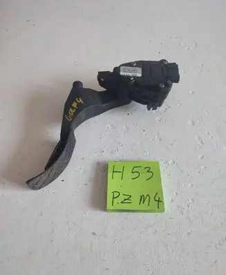 Volkswagen Golf IV Accelerator throttle pedal 1J1721503H