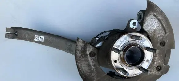 Jaguar XE Front wheel hub GX733K186CB T4N19548 GX733K186A