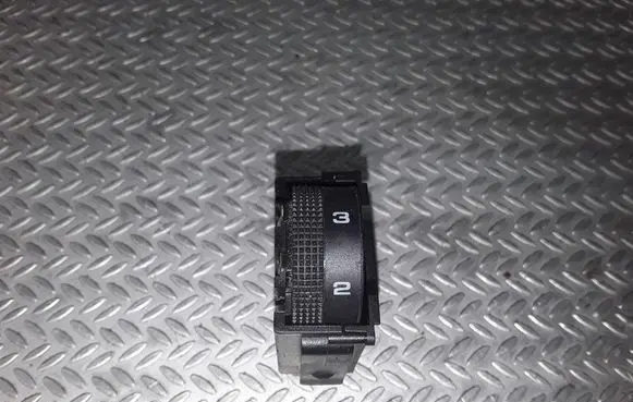 Volkswagen Golf III Headlight level height control switch 1H6941333B